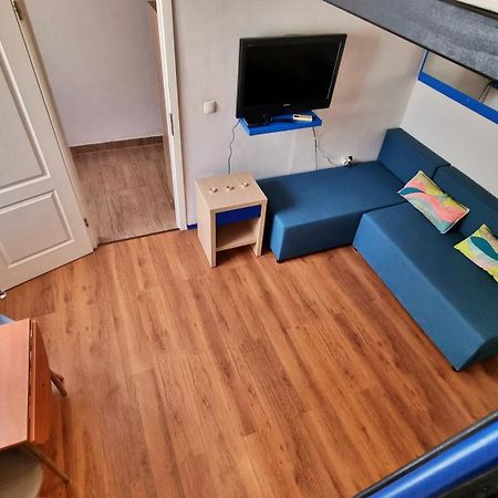 Apartments Punta 2 오미스 객실 사진