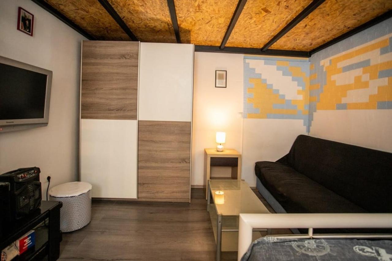 Apartments Punta 2 오미스 외부 사진