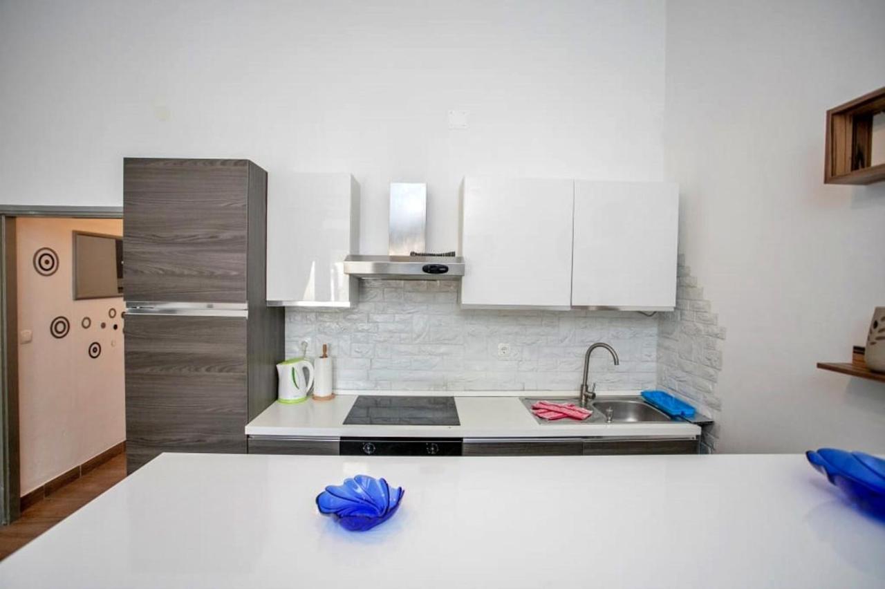 Apartments Punta 2 오미스 외부 사진